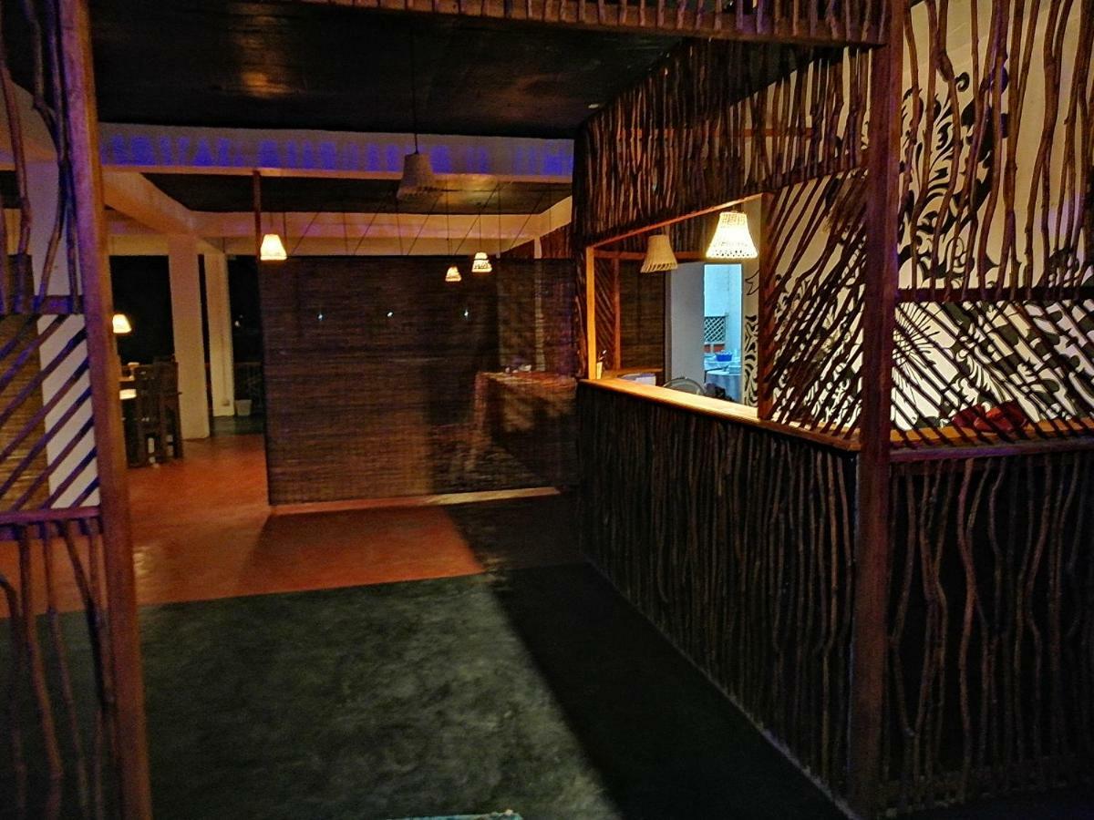 Macnara Travellers Inn Ratnapura Eksteriør billede