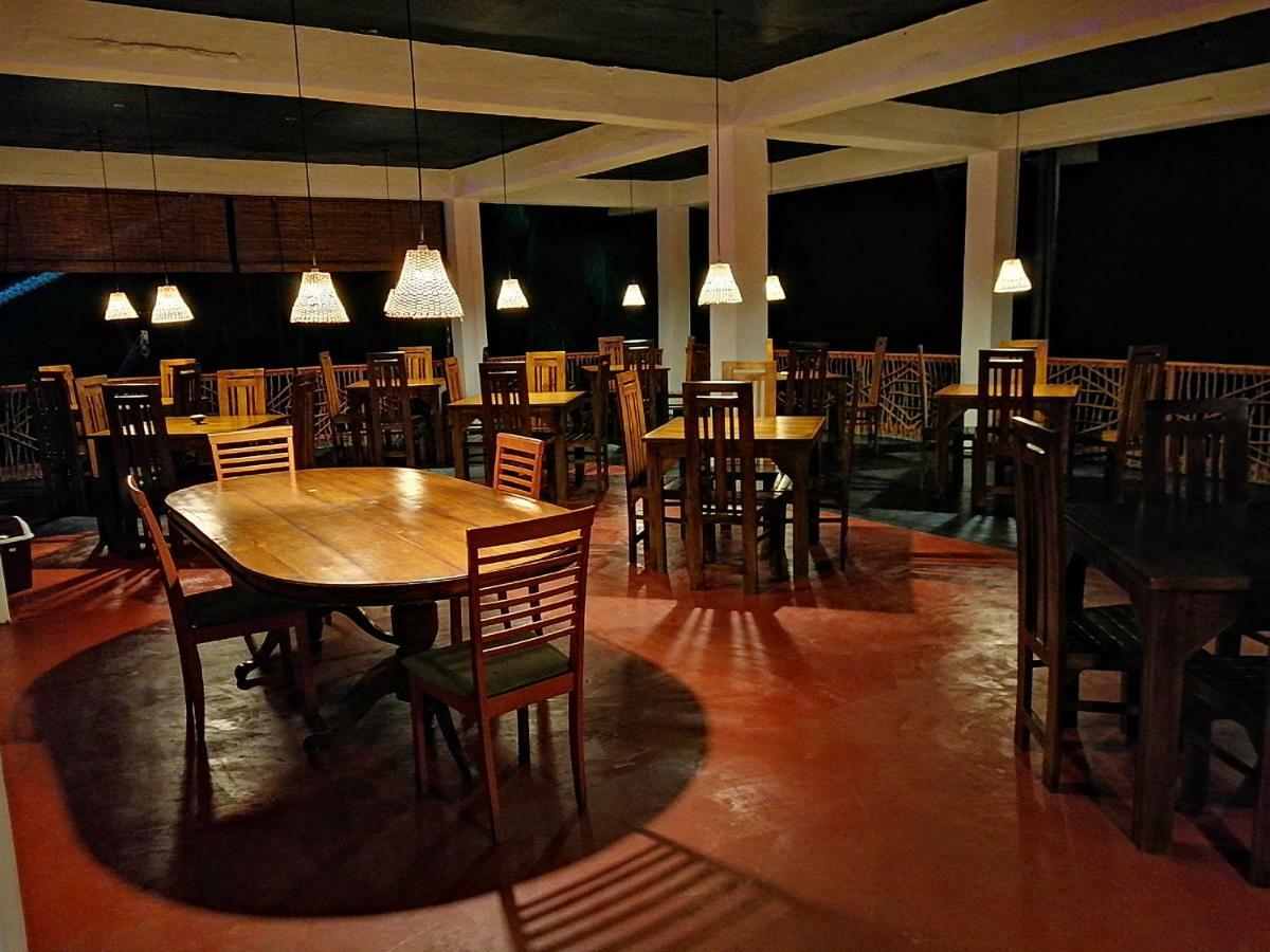 Macnara Travellers Inn Ratnapura Eksteriør billede